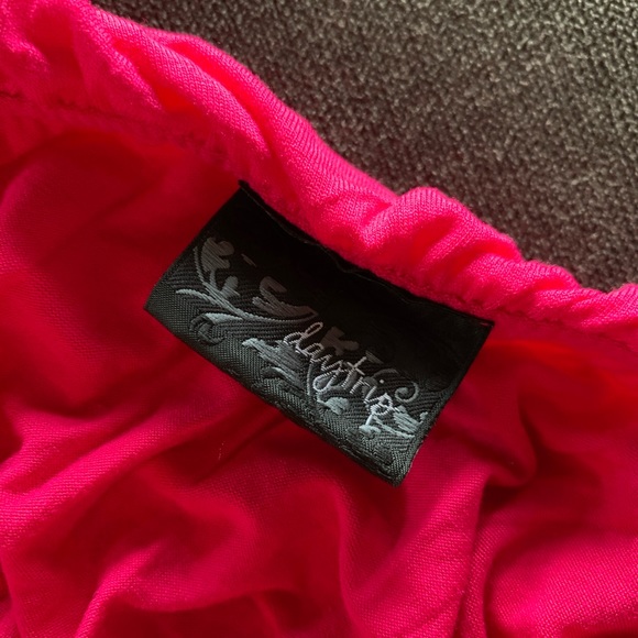 ๐ Host Pick ๐ Womenโs Daytrip One-Shoulder Dress - Picture 7 of 7